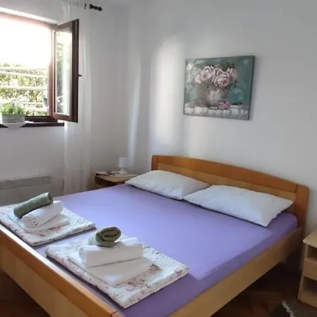 Delfin Apartment *
